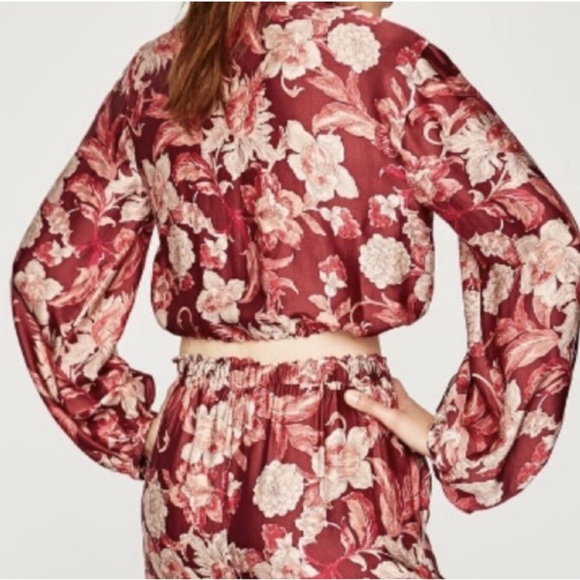 Zara Crop Wrap Front Tie Floral Blouse with Puffy Sleeves Size S - Picture 4 of 11